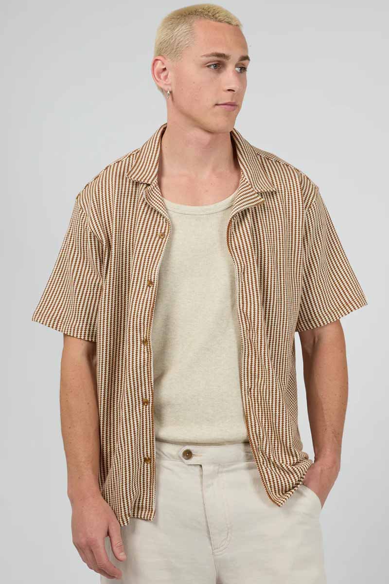 SILENT THEORY Jackson SS Shirt - Brown