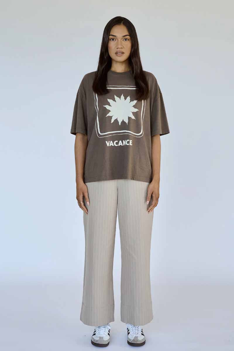 VANCE THE LABEL Vacance Oversized Tee - Brown